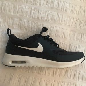 Nike Air Max “Thea”